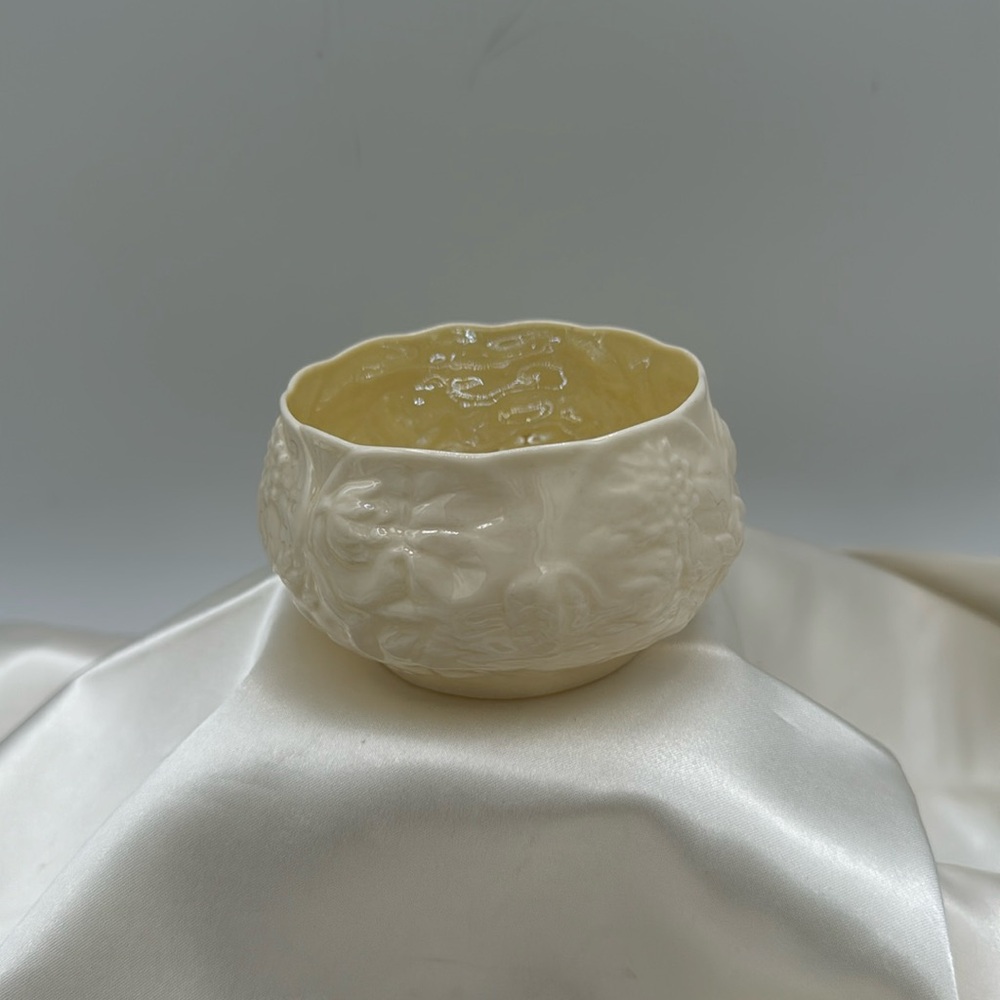 Belleek - Lotus Open Sugar Bowl Yellow Interior  - Ireland